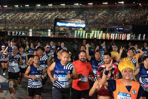 BIB: 
                            <button type="button" onclick="openModal(23672978)" class="btn btn-primary btn-sm float-right btn-popup" data-toggle="modal" data-target=".modal-high-quality">
                        <i class="fas fa-shopping-cart"></i> Add to Cart
                    </button>
                                            <button type="button" onclick="isThisMe(23672978, true)" class="btn btn-success btn-sm float-right btn-popup btn-isme hidden" data-toggle="tooltip" data-placement="bottom" title="นี่คือรูปของคุณใช่ไหม คลิกที่นี่เพื่อเอาเข้าอัลบั้ม">
                        <i class="fas fa-plus"></i> Add to album
                    </button>
                    <button type="button" onclick="isThisMe(23672978, false)" class="btn btn-warning btn-sm float-right btn-popup btn-isnotme hidden">
                        <i class="fas fa-ban"></i> Remove from album
                    </button>